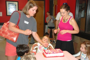 2012-05-20-Sydney's 4th BD-29.jpg